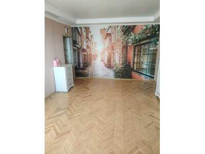 Продам 5-к квартиру Київ, Печерський, вул. Анрі Барбюса, 5А. 