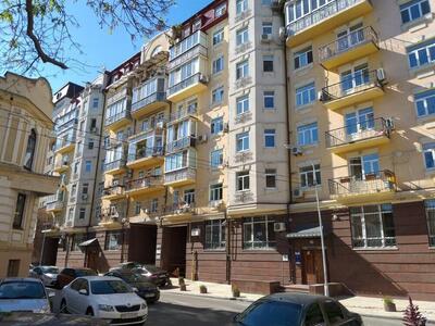 Поділ. Оренда 2-х кімнатної квартири на Ярославському провулку (120 м2)