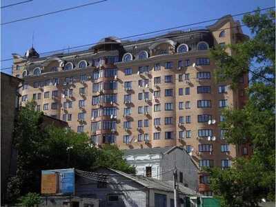 Продам 6-к квартиру Київ, Голосіївський, вул. Жилянська, 30А. 